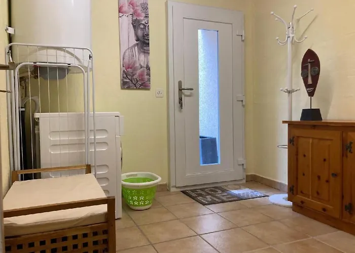 Morgengruss By Interhome アパート ザンクト・ニクラウス